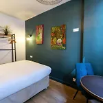 Maat Etoile Paris