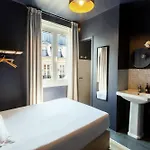 Maat Etoile Paris