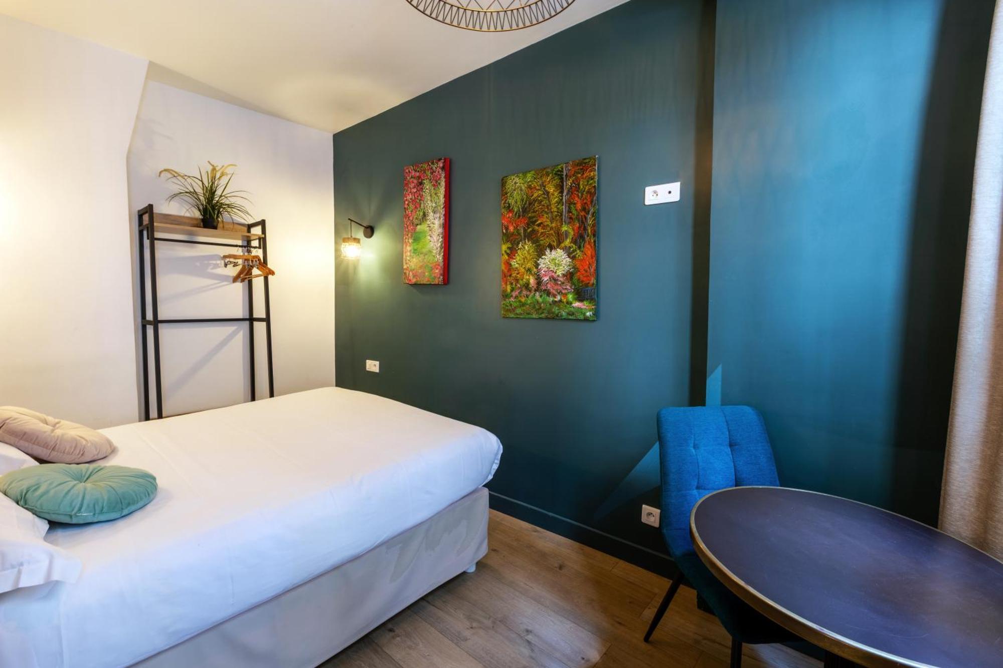 Maat Etoile Paris