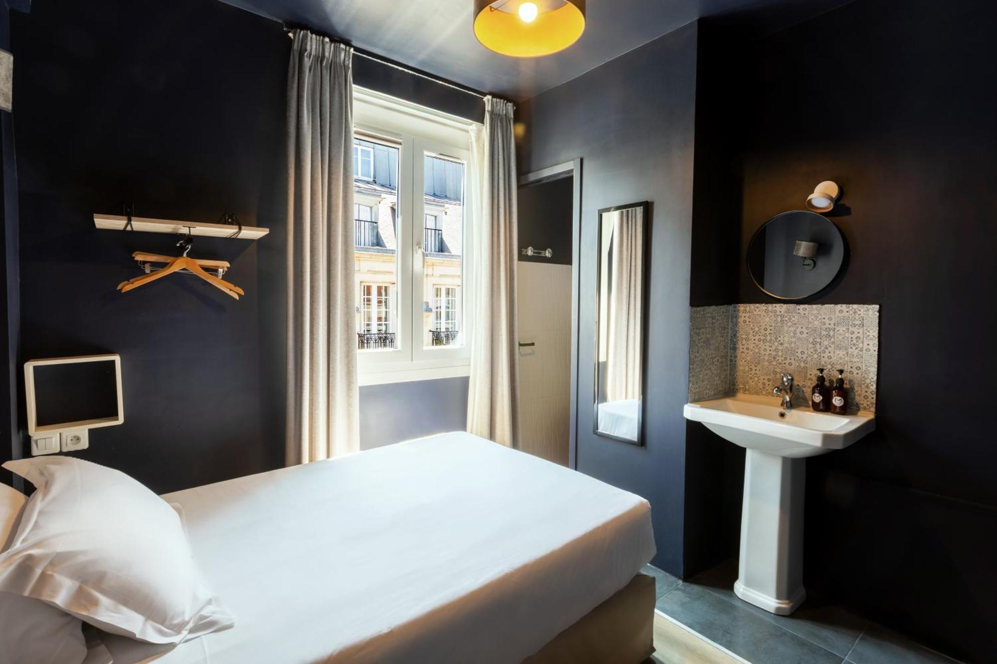 Maat Etoile Paris