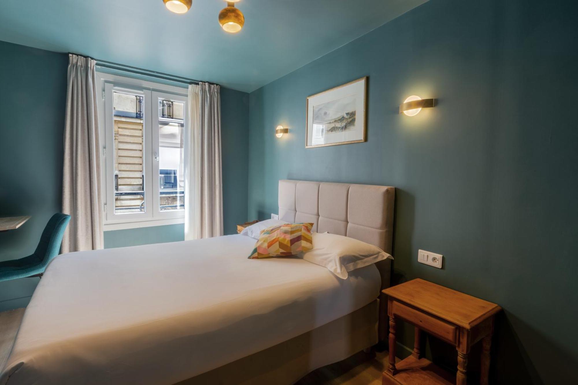 Maat Etoile 2* Paris