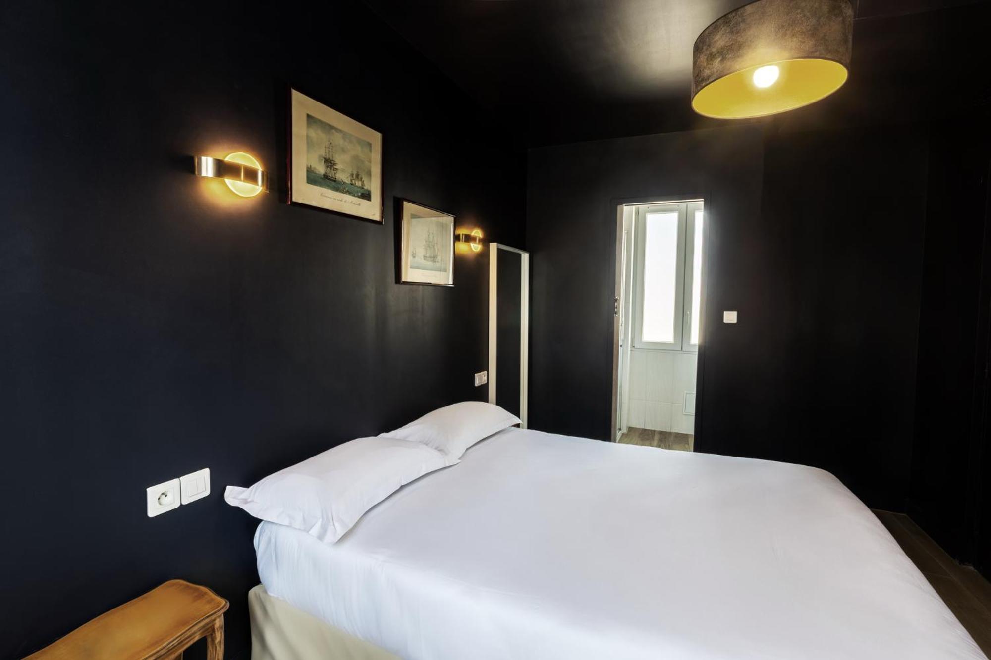 Maat Etoile 2* Paris